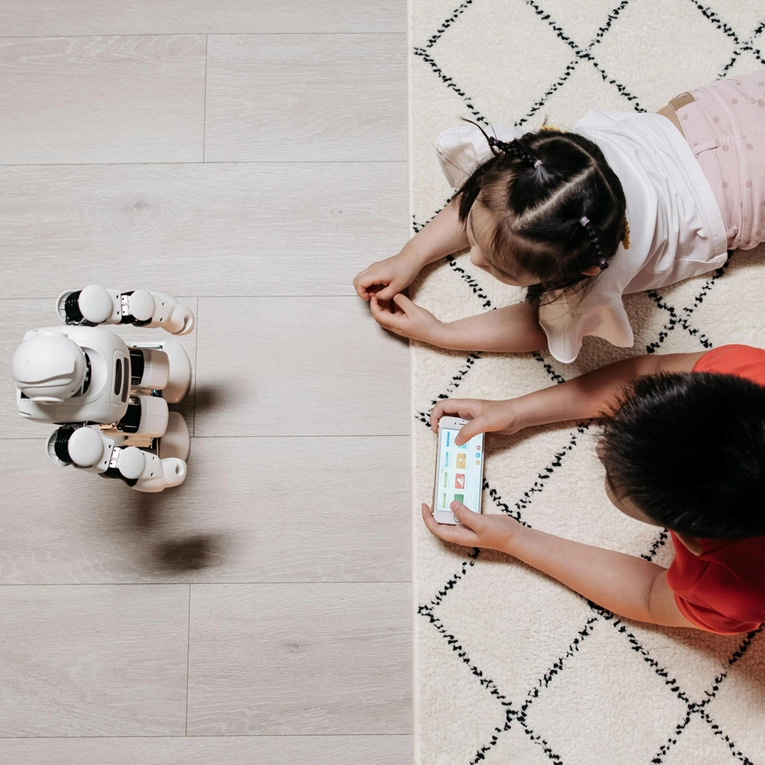 Stručnjaci upozoravaju: AI igračke nisu sigurne za djecu mlađu od 5 godina