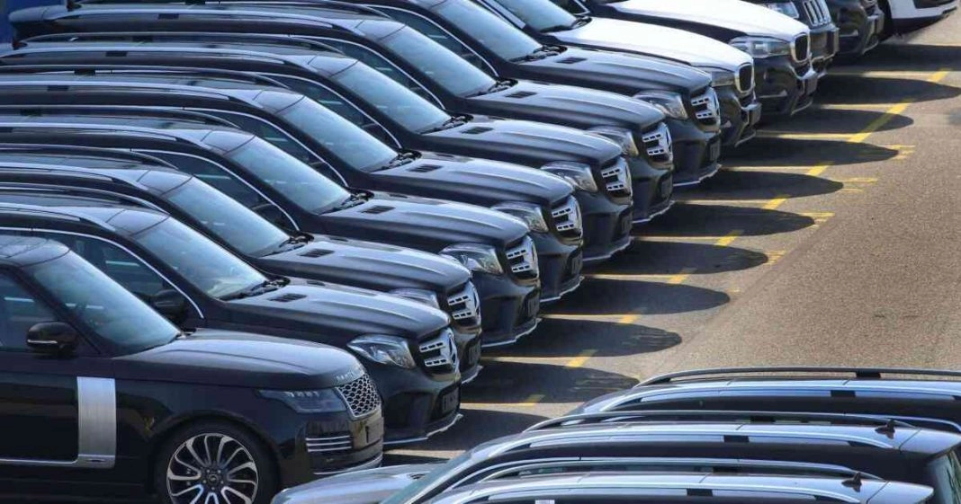 Proizvodnja automobila u Velikoj Britaniji pala na najnižu razinu od 1949.