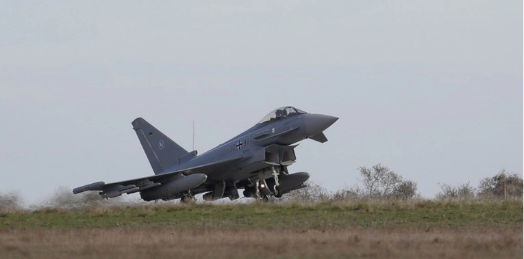 Austrija podigla Eurofightere zbog američkih vojnih aviona