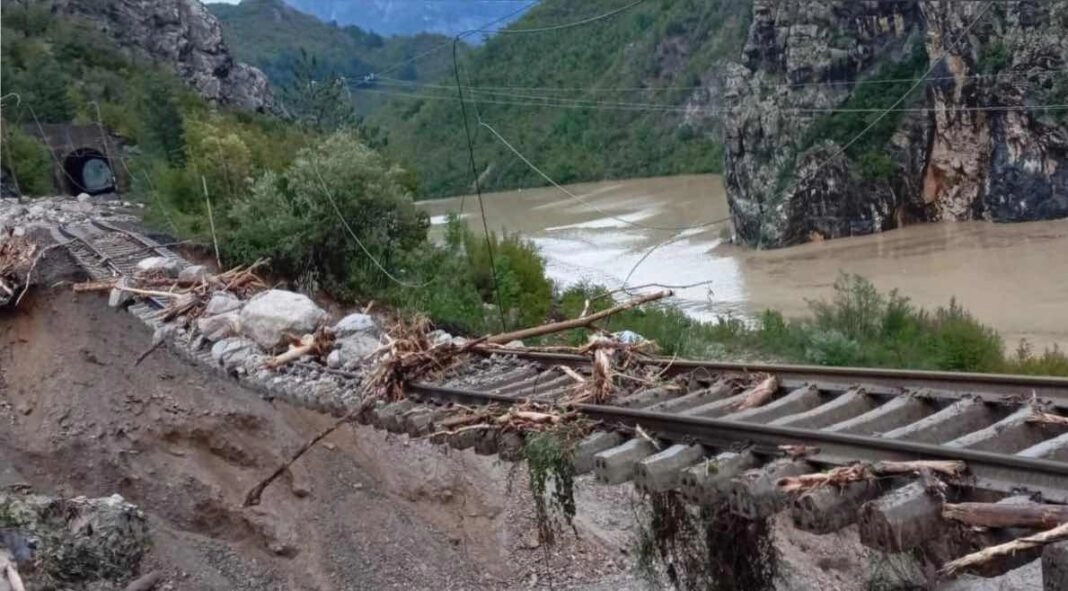 Napokon je sanirana željeznička pruga u Jablanici uništena u poplavama