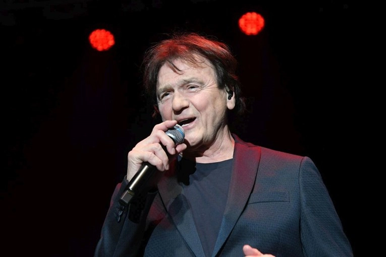 Bačena bomba na kuću Zdravka Čolića u Beogradu