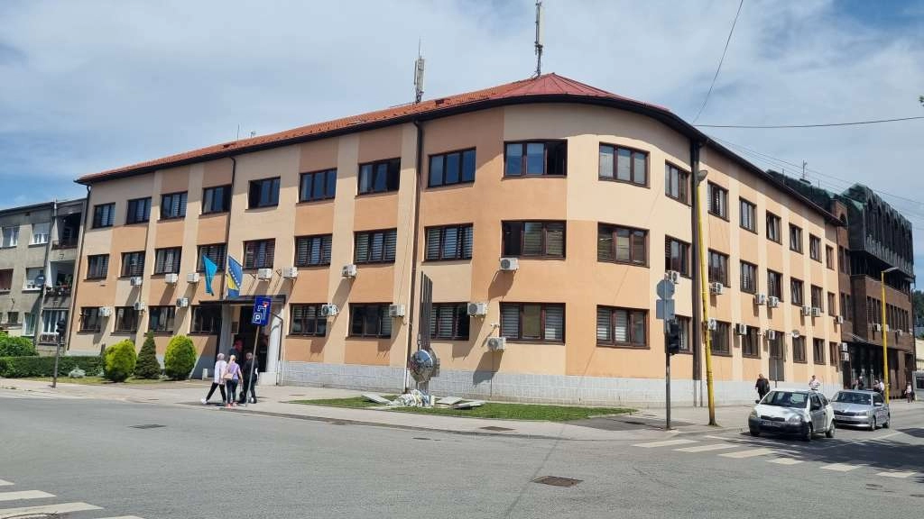 Žena u Tuzli počinila samoubojstvo