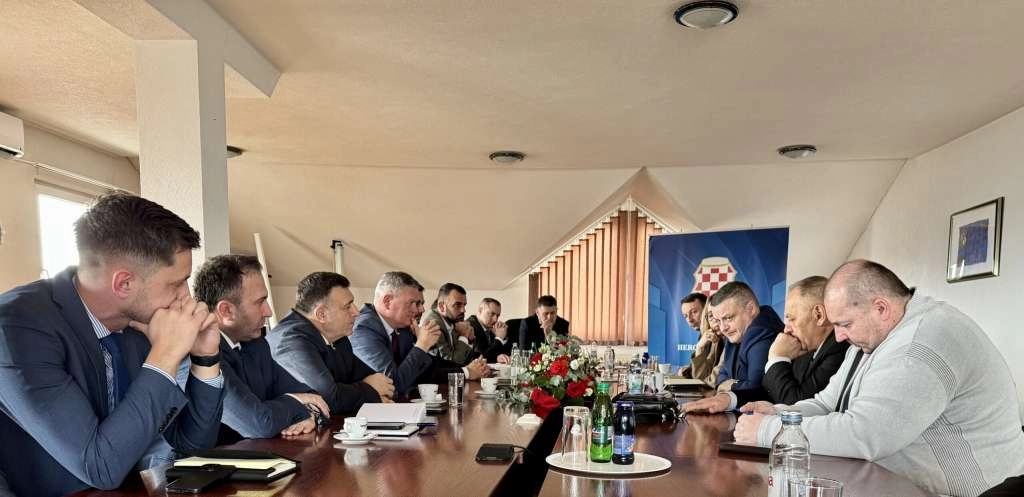 Izaslanstvo Vlade FBiH sastalo se s čelnim ljudima HBŽ-a i ŽZH-a