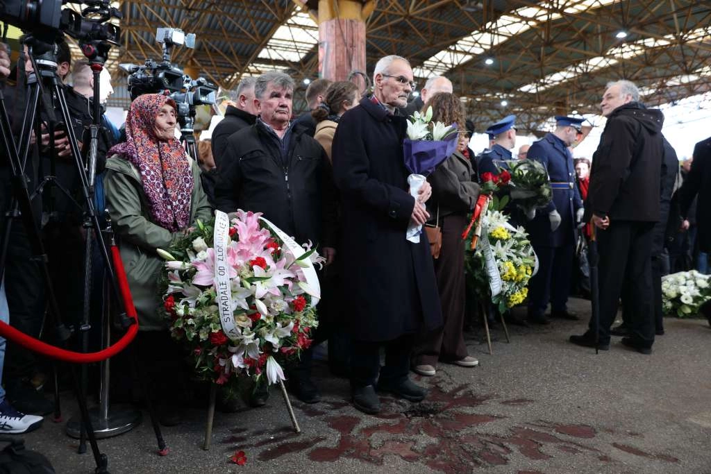 Sarajevo se s bolnim sjećanjem poklonilo žrtvama