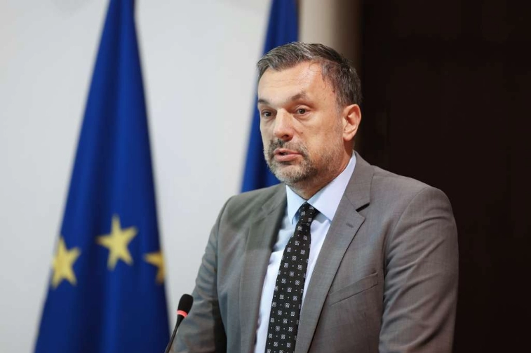 Parlament BiH nije smijenio Elmedina Konakovića, “za” bilo samo pet zastupnika