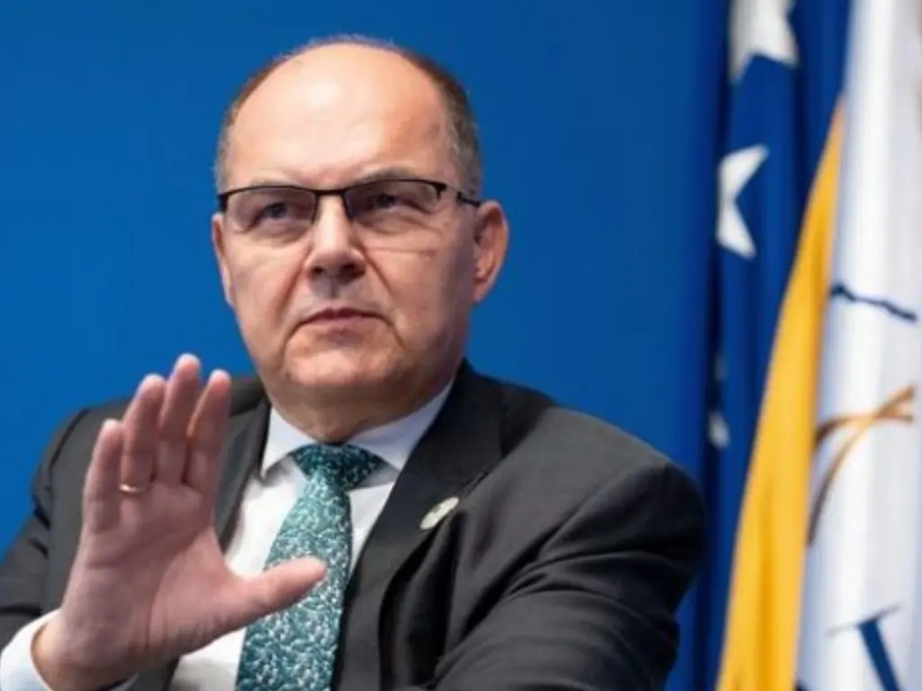 SAD, EU, Rusija… guraju svoje interese. Ima li itko da gura interes naroda i žitelja u BiH?